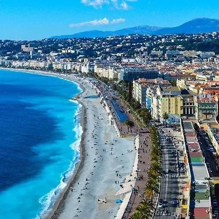Ancienne Batisse En Plein Coeur Du Port Avec Clim Nicea